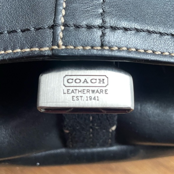 Men’s/Woman’s Coach Black Leather Map Bag in Great Condition! - Picture 4 of 4